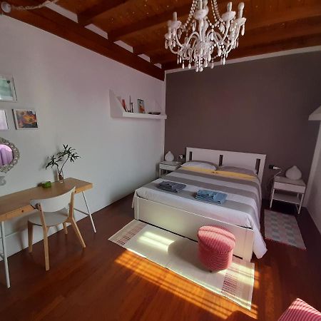 In Corte Al Laghetto Мерате Экстерьер фото