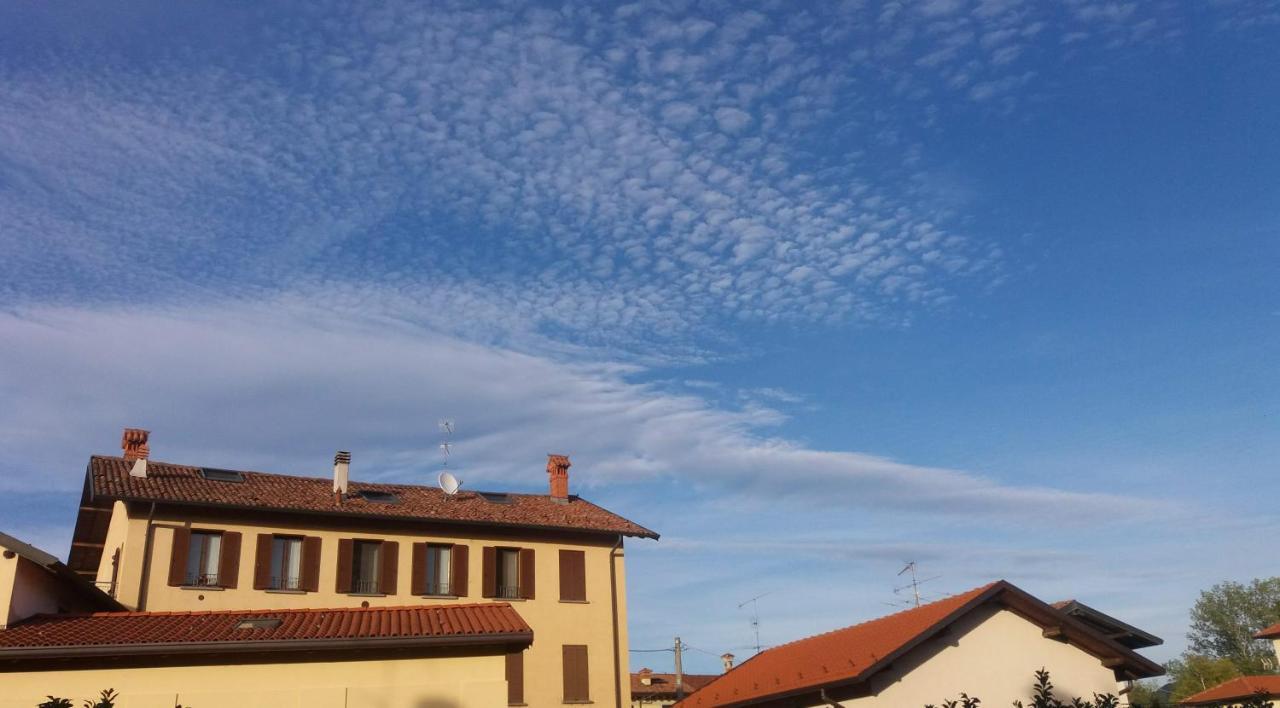 In Corte Al Laghetto Мерате Экстерьер фото